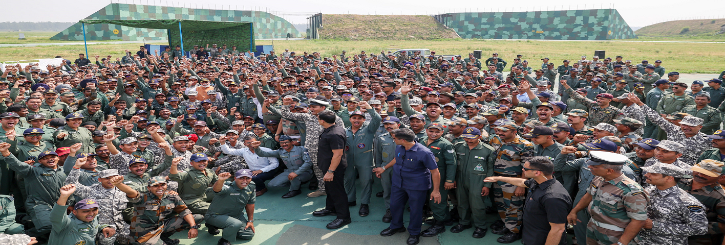 PM visits Adampur airforce base, in Punjab