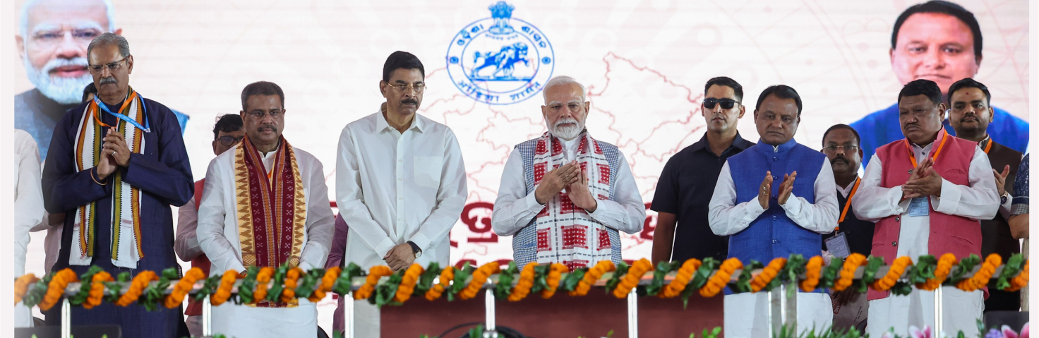 PM lays the foundation stone and inaugurates various projects in a programme marking completion of one year of State Government of Odisha, in Bhubaneswar, Odisha