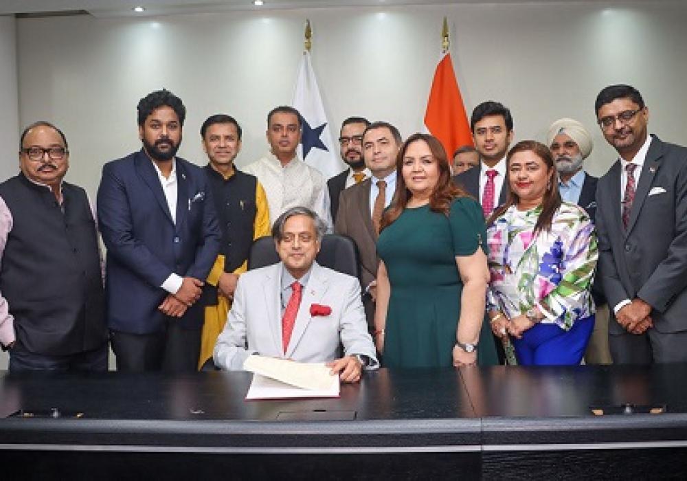 डॉ. शशि थरूर के नेतृत्व में पनामा के दौरे पर गए संसदीय प्रतिनिधिमंडल ने नेशनल असेंबली के अध्यक्ष (अध्यक्ष) डाना कास्टानेडा से मुलाकात की।