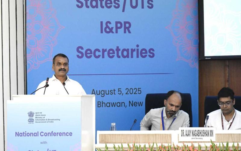 The Minister of State for Information and Broadcasting and Parliamentary Affairs, Dr. L. Murugan addressing at the inauguration of National Conference with States/UTs I&PR Secretaries at Vigyan Bhawan, in New Delhi on August 05, 2025.