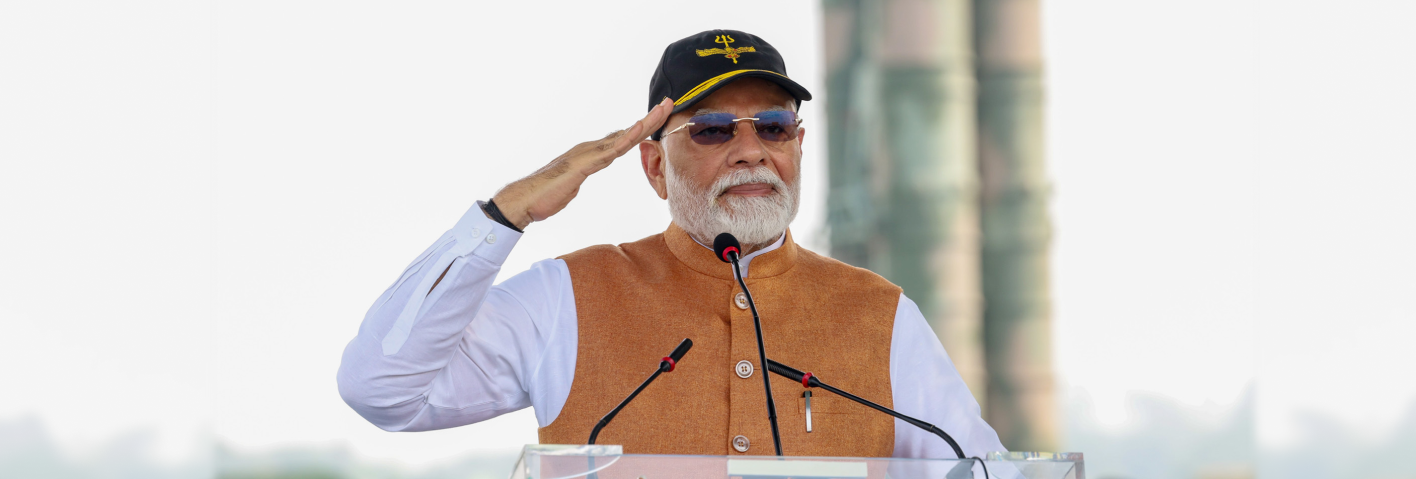 प्रधानमंत्री ने पंजाब के आदमपुर वायुसेना अड्डे पर वायु योद्धाओं और सैनिकों को संबोधित किया