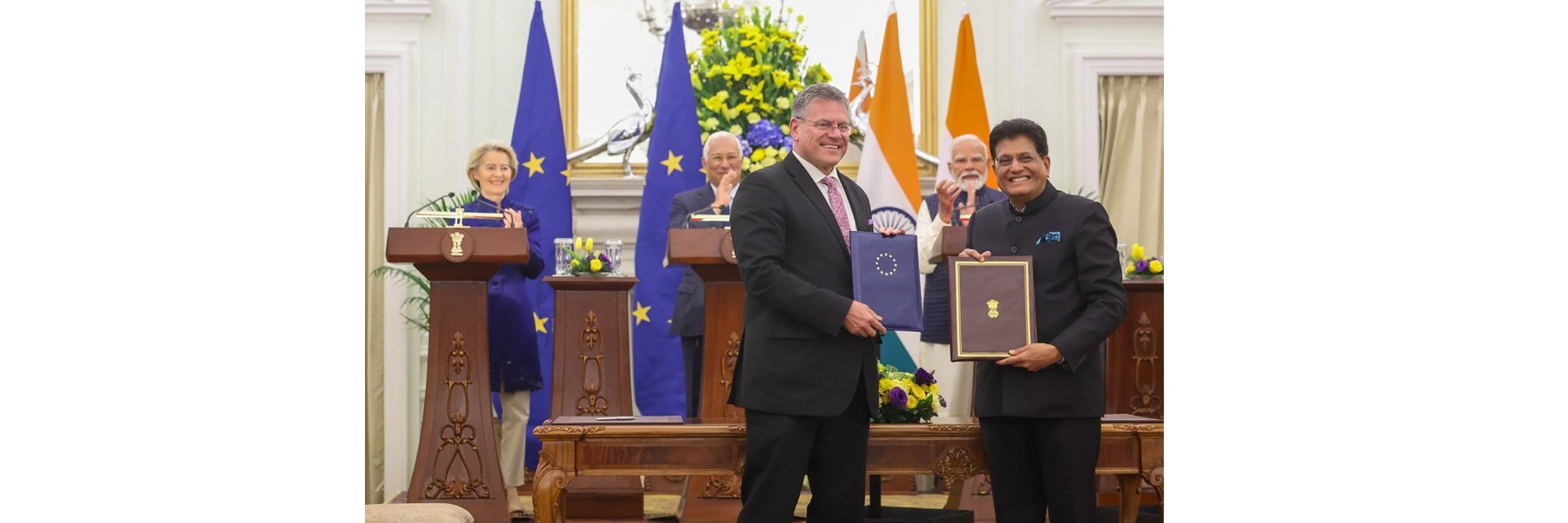 PM, the President of the European Council, Mr. António Luís Santos da Costa and the President of the European Commission, Ms. Ursula von der Leyen witness the Exchange of MoUs between India and EU, in Hyderabad House, New Delhi