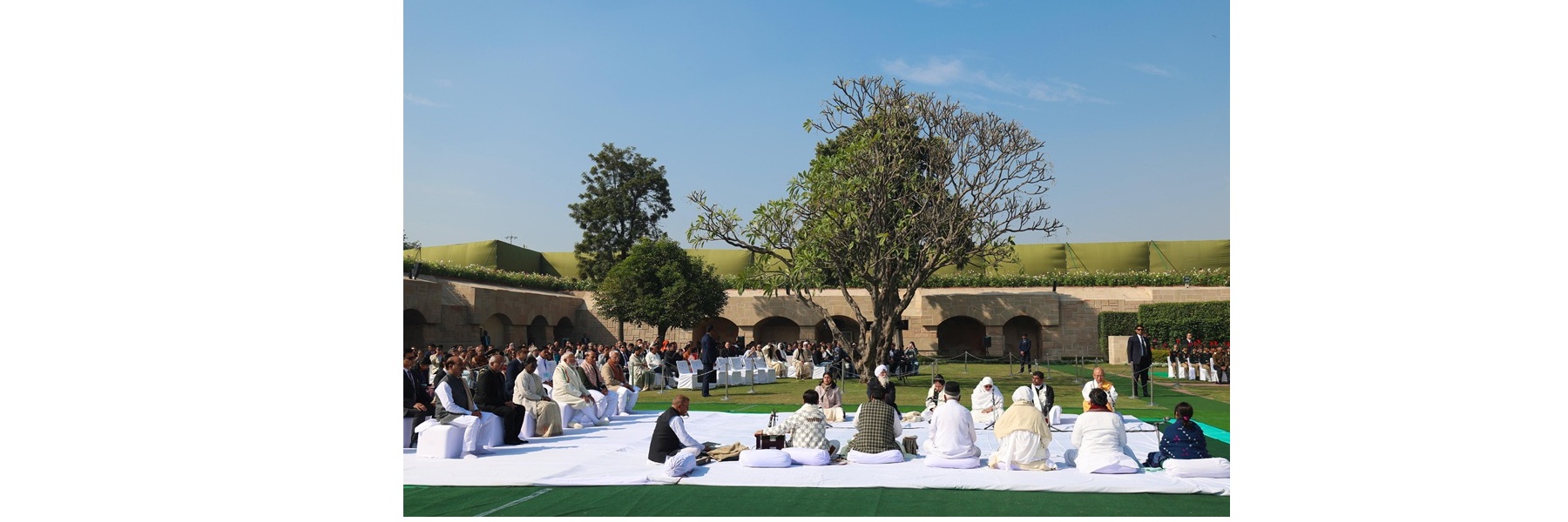 PM attends the Sarva Dharma Prarthana Sabha at the Samadhi of Mahatma Gandhi on the occasion of Martyrs’ Day at Rajghat, in Delhi 