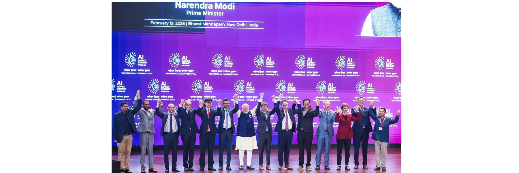PM in a group photograph along with global tech leaders at the Opening Ceremony of India AI Impact Summit – 2026 at Bharat Mandapam, in New Delhi