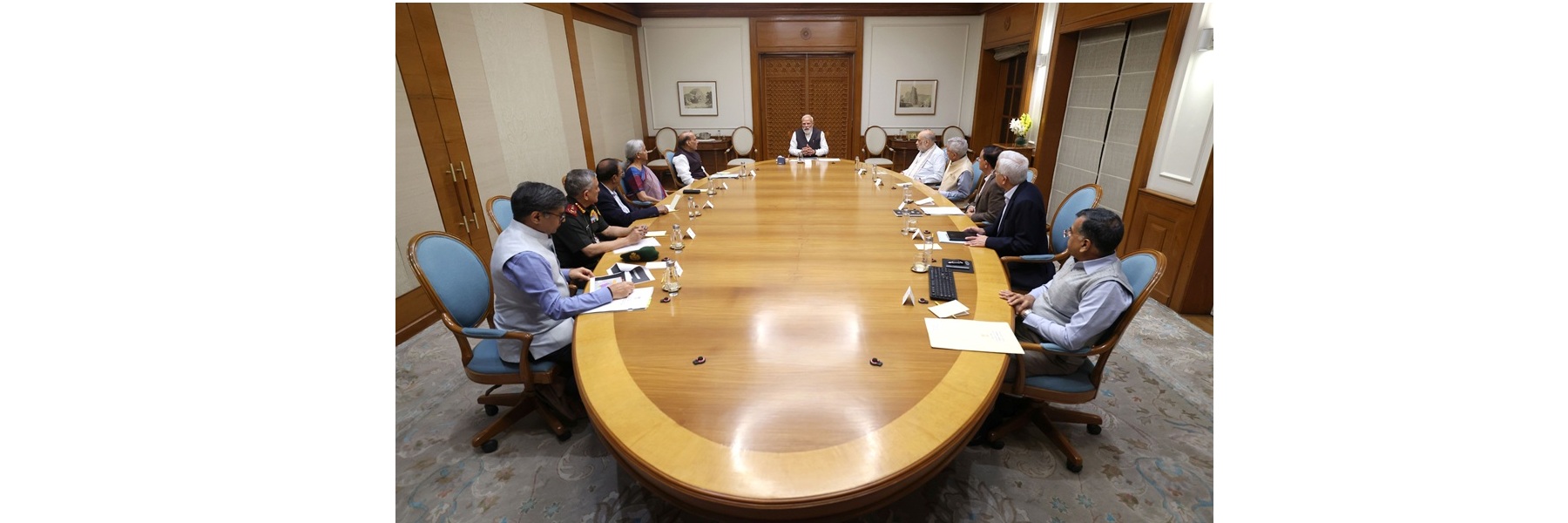 प्रधानमंत्री ने दिल्ली में कैबिनेट कमेटी ऑन सिक्योरिटी (सीसीएस) की बैठक की अध्यक्षता की।