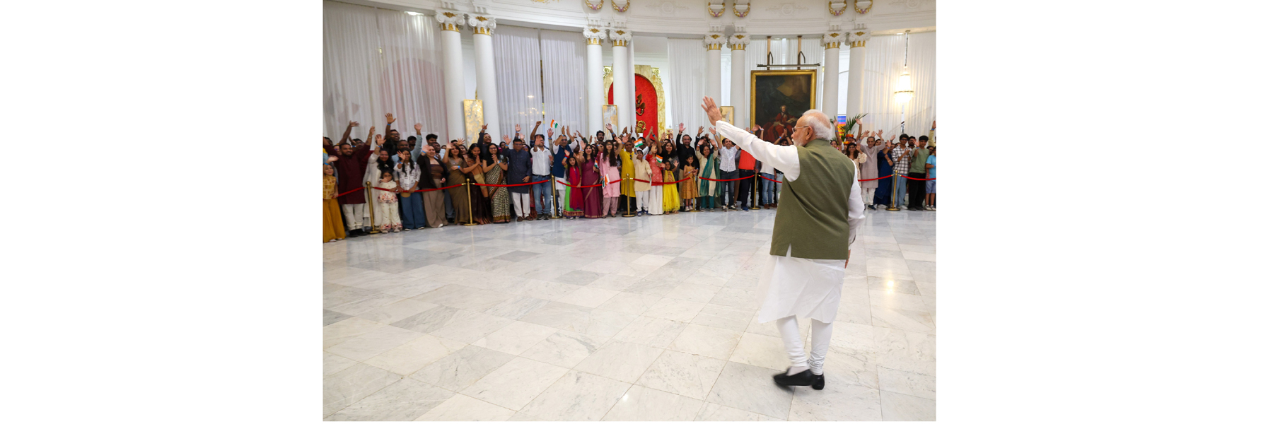 PM receives warm welcome by Indian Community on his arrival at Nice, in France.