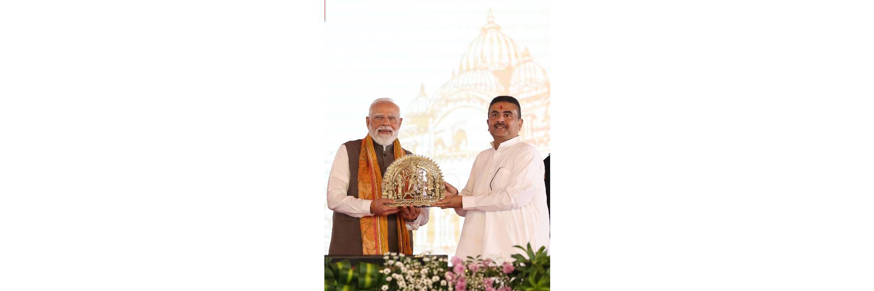 प्रधानमंत्री ने पश्चिम बंगाल के तारकेश्वर हुगली में पश्चिमबंगा दिवस समारोह में भाग लिया