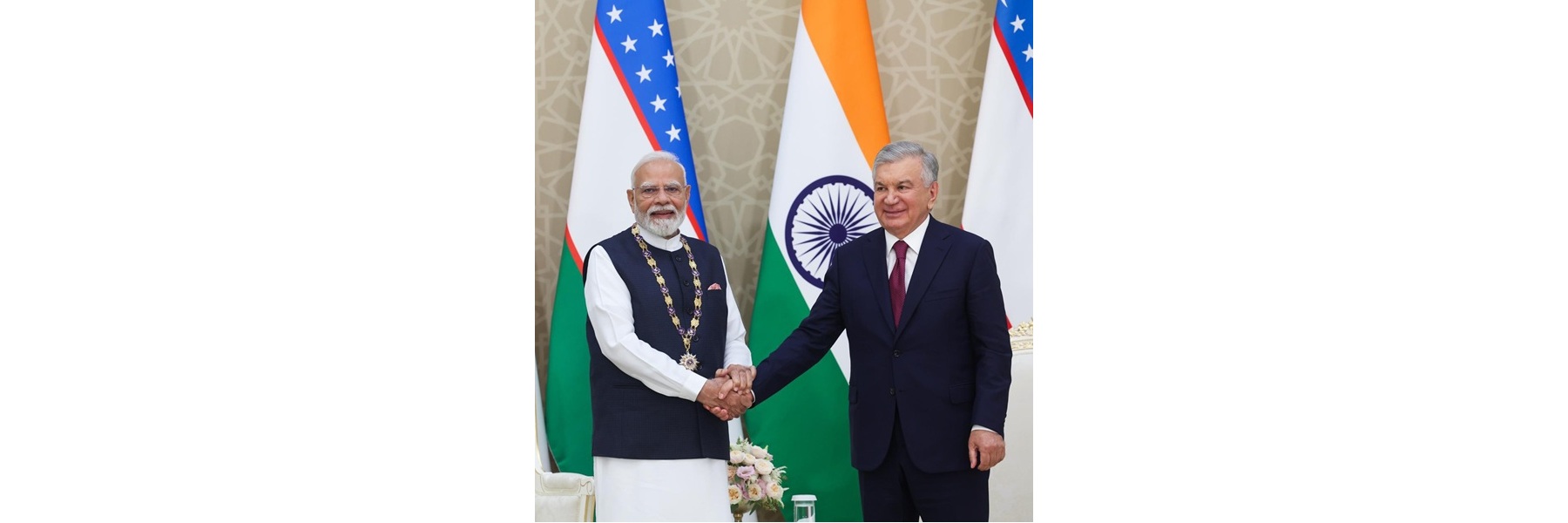 प्रधानमंत्री को ताशकंद, उज़्बेकिस्तान में उज़्बेकिस्तान का सर्वोच्च राजकीय सम्मान, 'ओली दाराजाली डोस्टलिक' ऑर्डर प्राप्त हुआ
