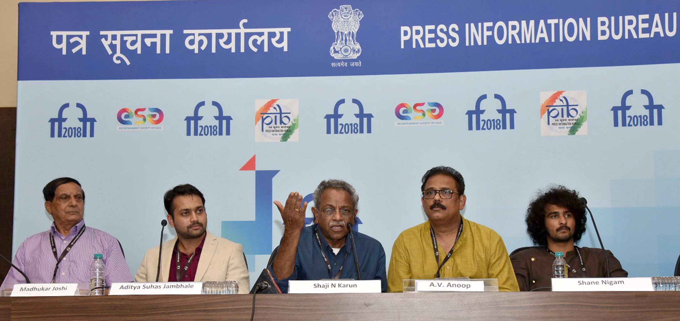 Director of Olu ’Sh. Shaji karun during the press conference on opening movie of Indian Panorama.