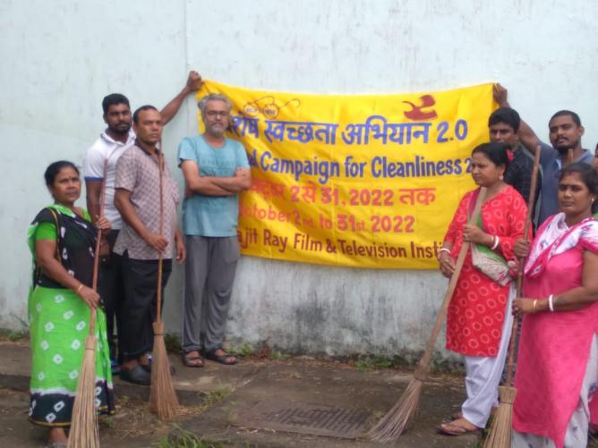 Cleanliness drive undertaken at SRFTI, Kolkata,  under  Special Campaign 2.0 on Swachatta.