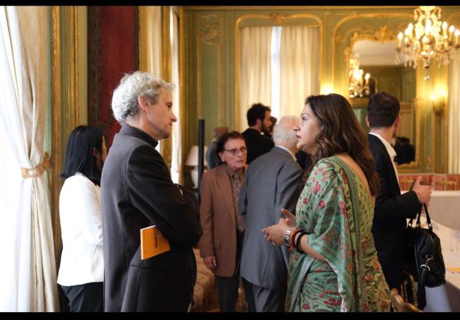 The All-Party Indian Parliamentary Delegation leb by Shri Ravi Shankar Prasad met with the Indian community in France, conveying India’s unwavering stance against terrorism. A powerful show of solidarity from the diaspora.