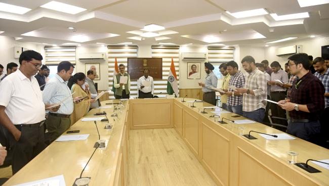 Glimpses of the National Voluntary Blood Donation Day pledge at Shastri Bhawan, in New Delhi on October 01, 2025.